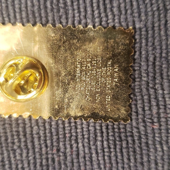 WinCo International Ohio Cardinal Stamp Pin - Picture 2 of 4